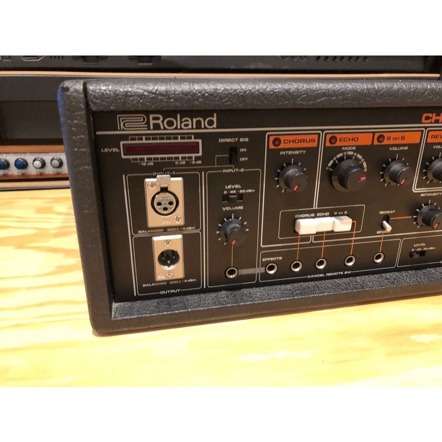 Roland RE501 Chorus Echo Turnlab