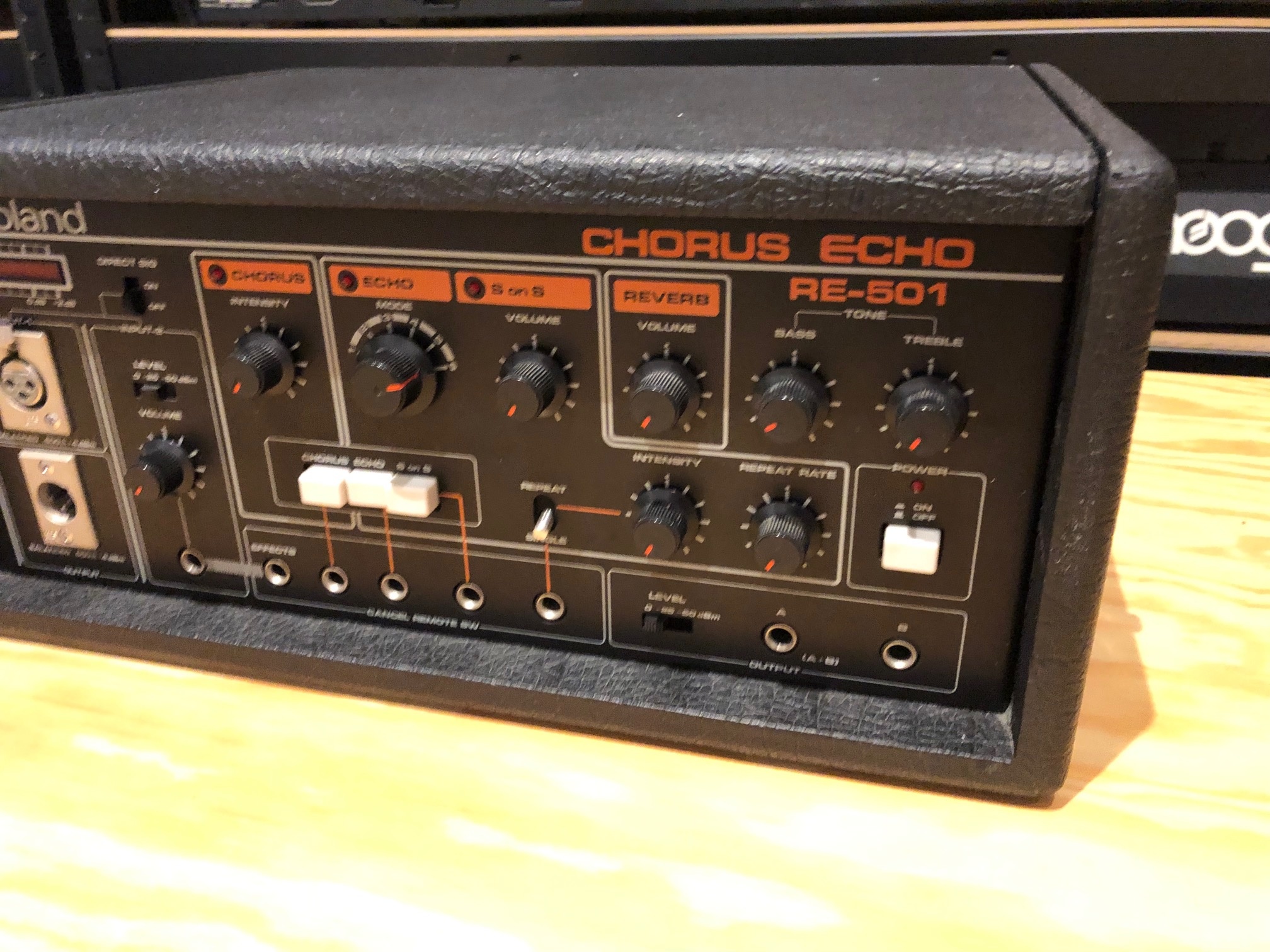 Roland RE501 Chorus Echo Turnlab