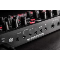 IK Multimedia Uno Synth Pro X