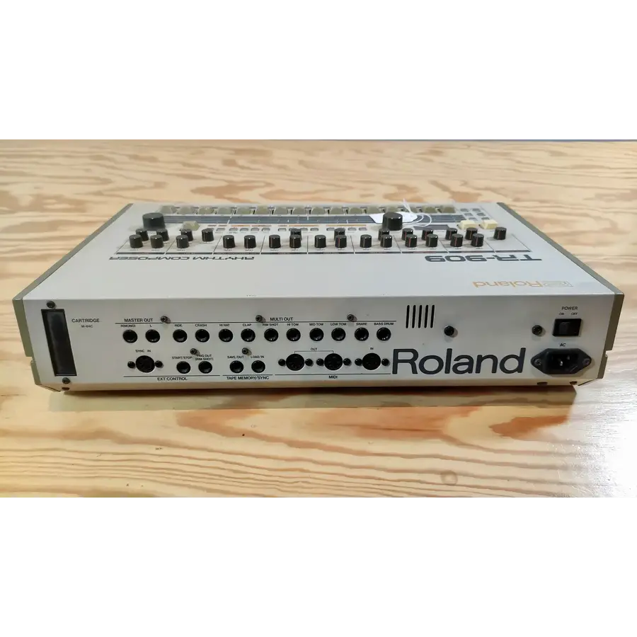 Roland TR-909