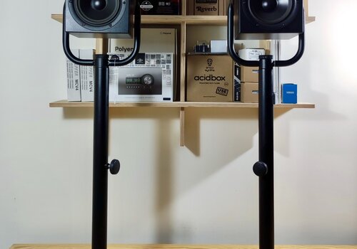 Genelec 1030A (Pair)  + Original Stands 