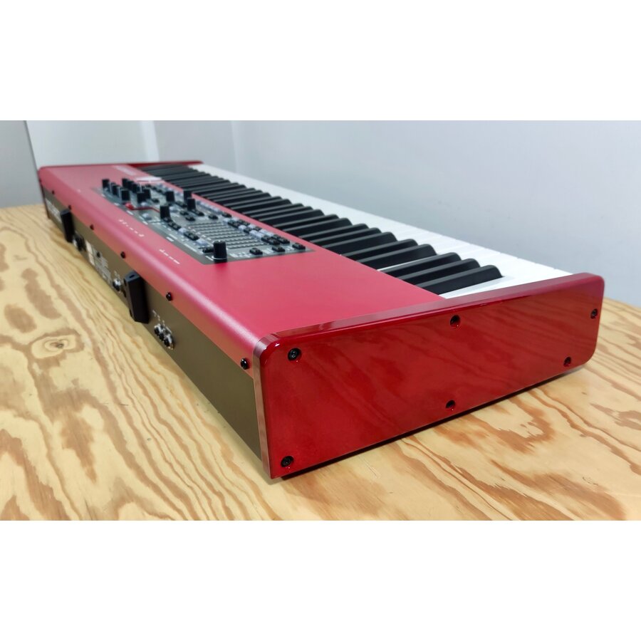 Nord Electro 5HP (incl Nord gigbag)