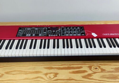 Nord Electro 5HP (incl Nord gigbag) 