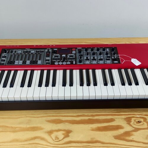 Nord Electro 5HP (incl Nord gigbag) 