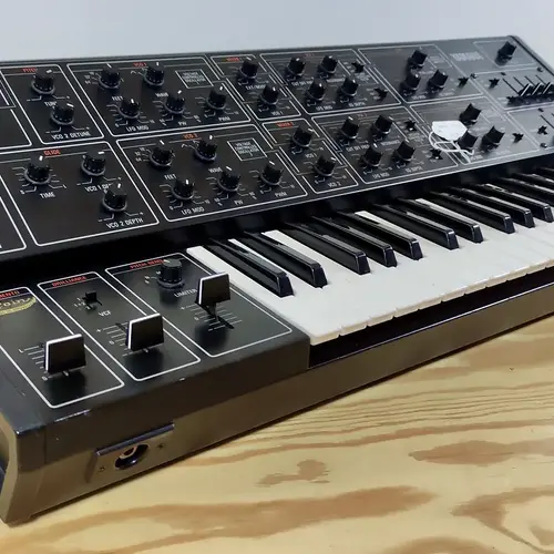 Yamaha CS-15 