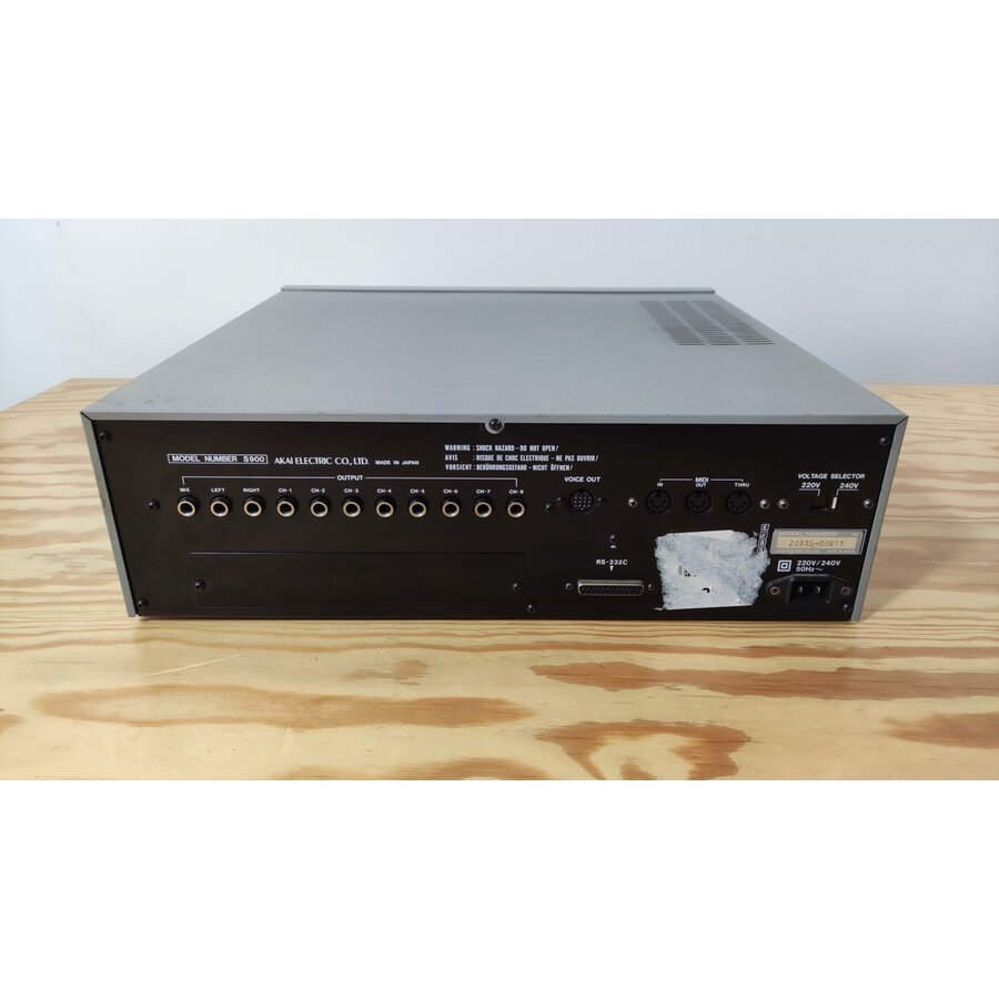 Akai S900 fully expanded