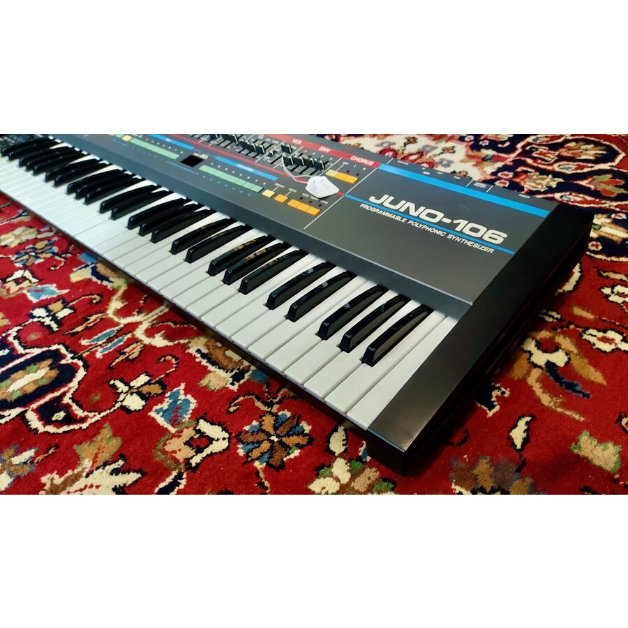 Roland Juno 106