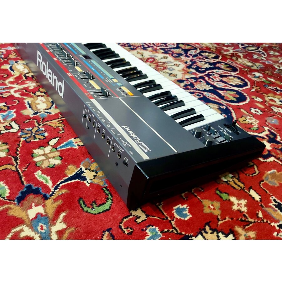 Roland Juno 106