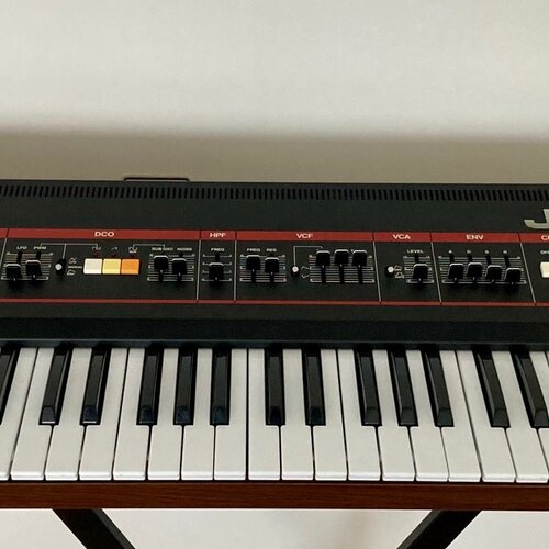 Roland Juno-60 