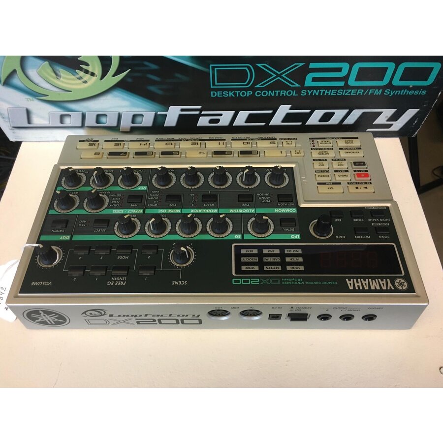 Yamaha DX200 (orig box)