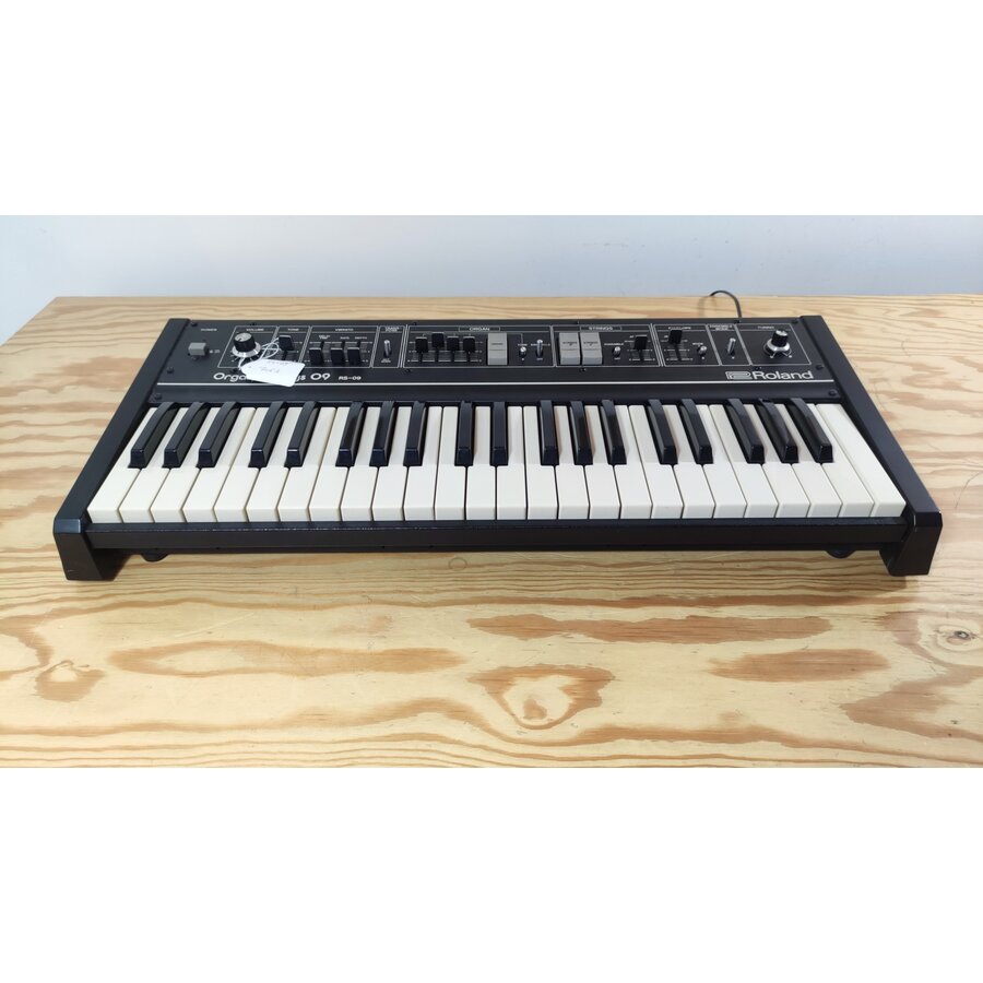 Roland RS-09