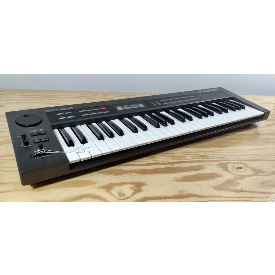 Roland alpha juno