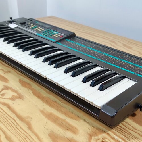 Korg Poly 800 