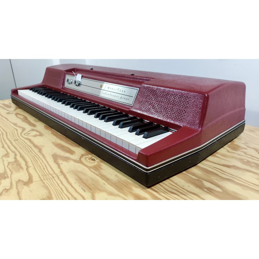 Wurlitzer 200 Red 1970
