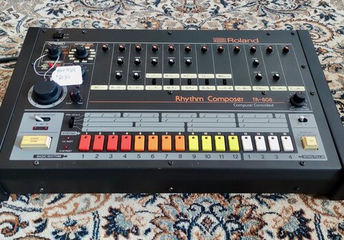 Roland TR-808 