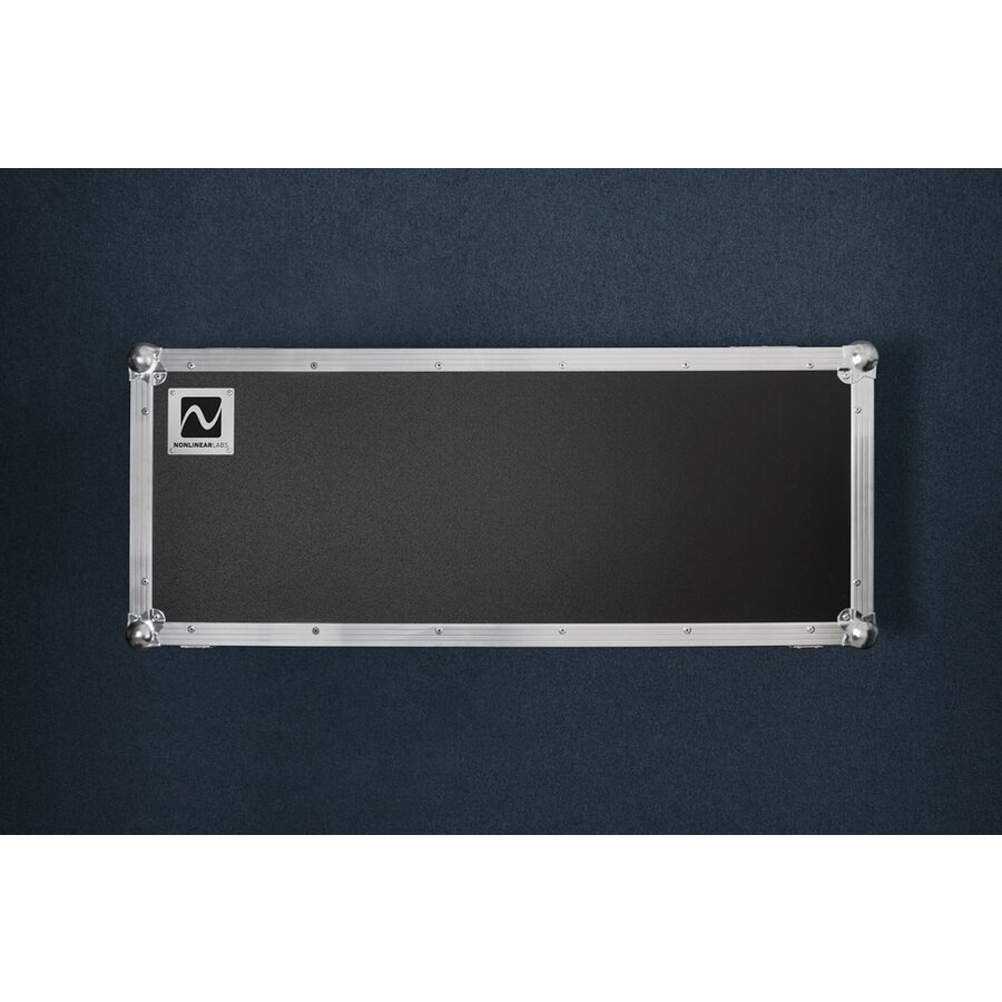 Nonlinear Labs - C15 (cherry wood) w/ Flight Case