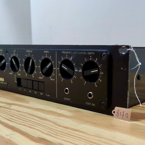 Yamaha E-1010 Analog Rack Delay (110V) 