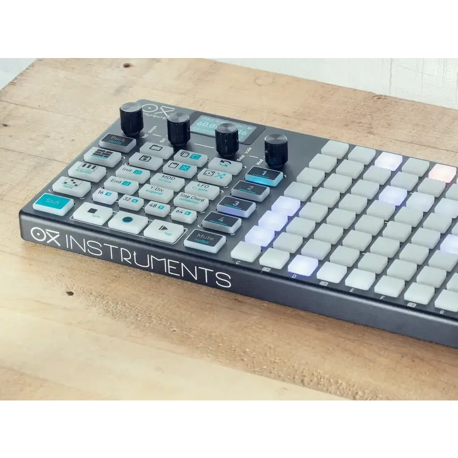 OXI ONE  Midi/CV Sequencer
