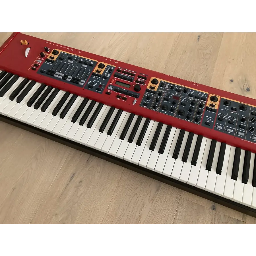 Nord Stage 2 EX HP76 + NEW FLIGHTCASE