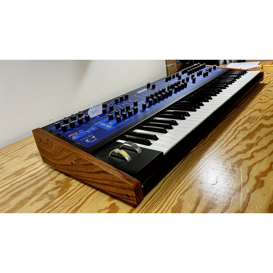Dave Smith Instruments Poly Evolver