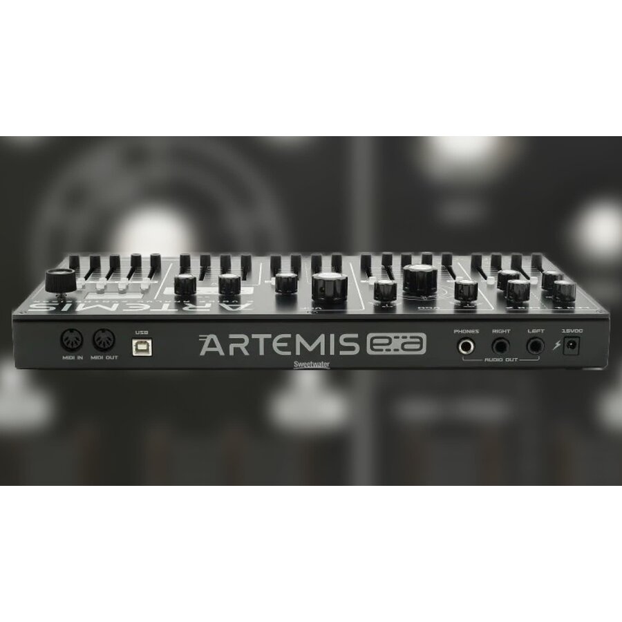 Dreadbox Artemis - 6 voice analog synthesizer