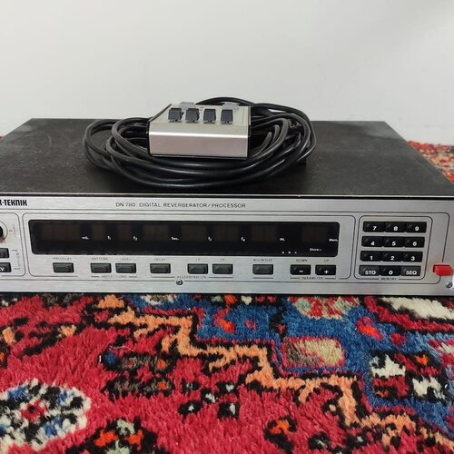 Klark Teknik DN780 Reverb w remote 