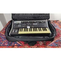 Moog Little Phatty met gigbag