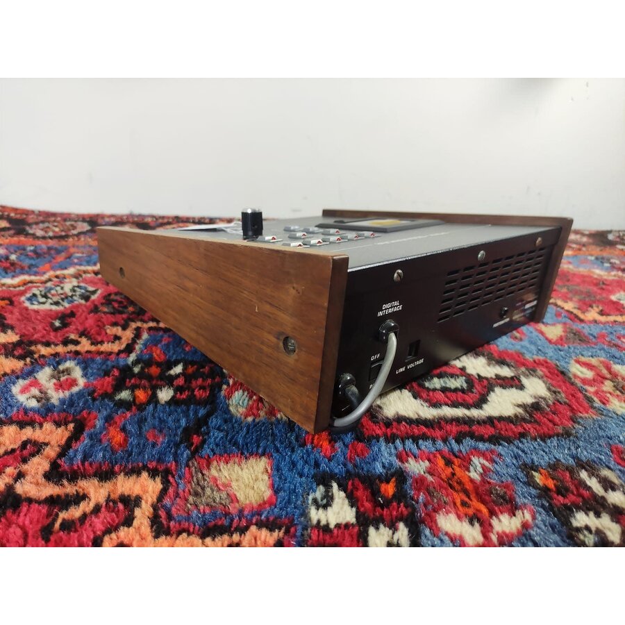 Sequential Circuits Poly Sequencer