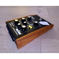 Moog Moogerfooger MF-107 Freqbox