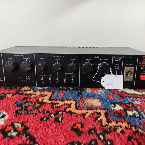 Roland SIP-300 Guitar Pre-Amp  Roland SIP-300 Guitar Pre-Amp