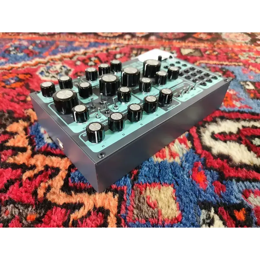 Dreadbox Erebus