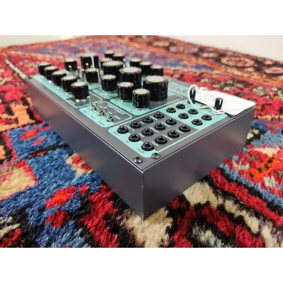 Dreadbox Erebus