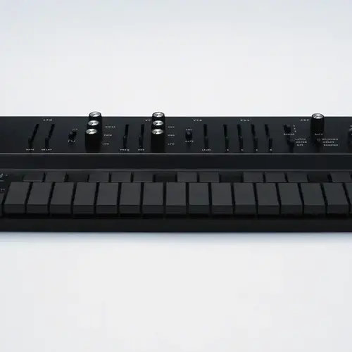 Vongon Replay Black - Polyphonic Synthesizer 