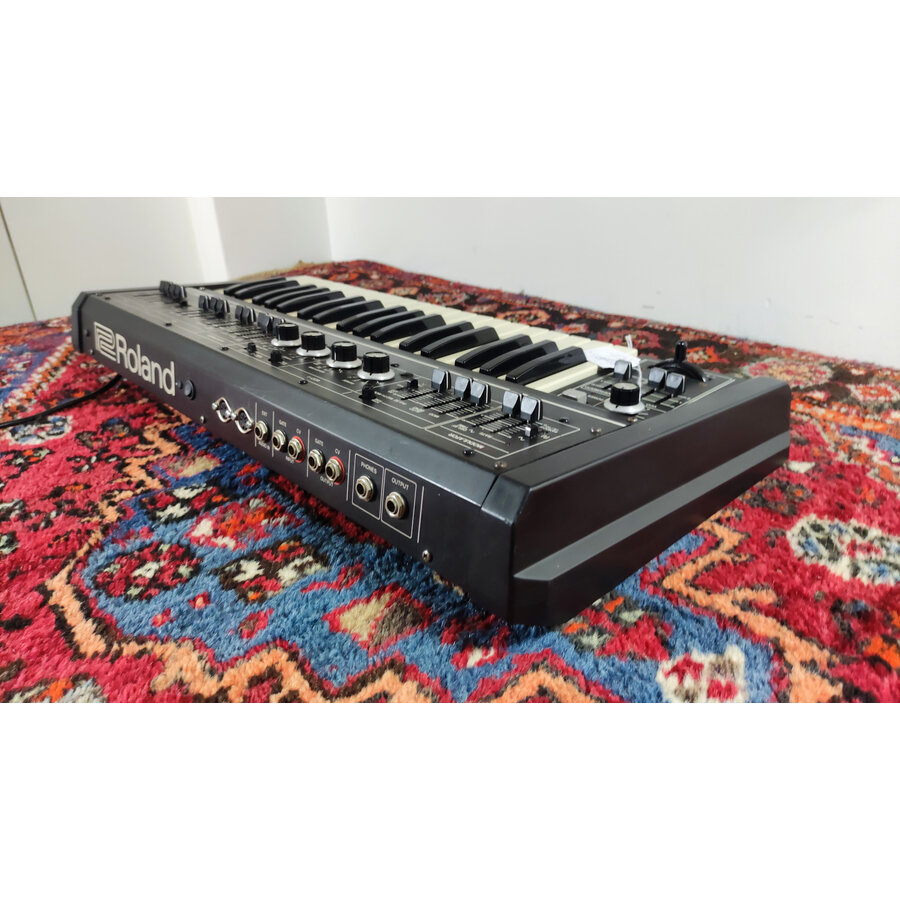 Roland SH-2