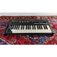 Roland SH-2