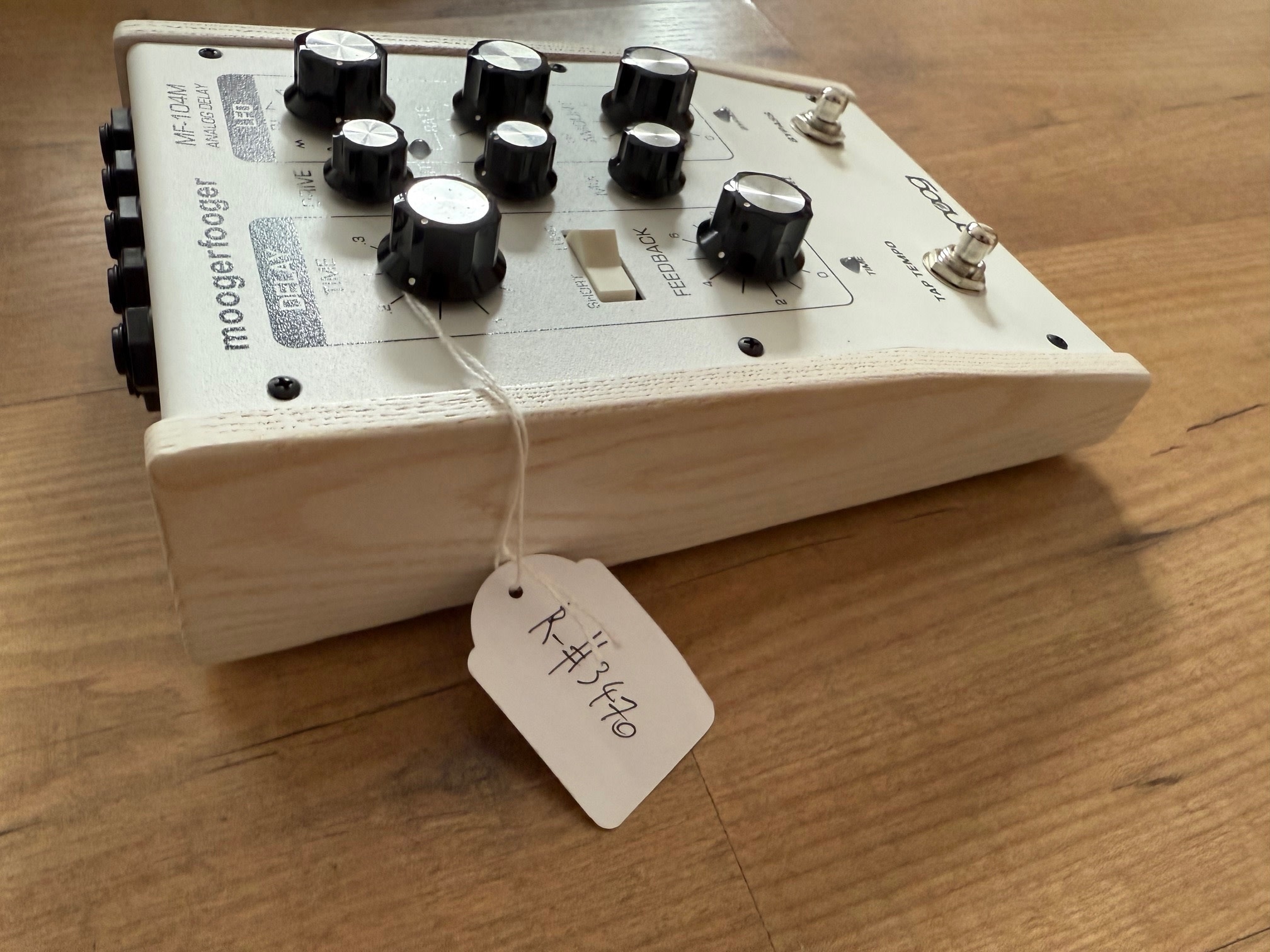 ギター Moog MOOGERFOOGER MF-104M White Moog Moogerfooger MF-104Z Analog Delay Guitar Effect Pedal