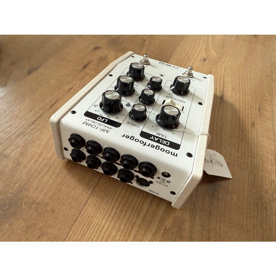 Moog Moogerfooger MF-104M - Limited Edition (White) - Turnlab