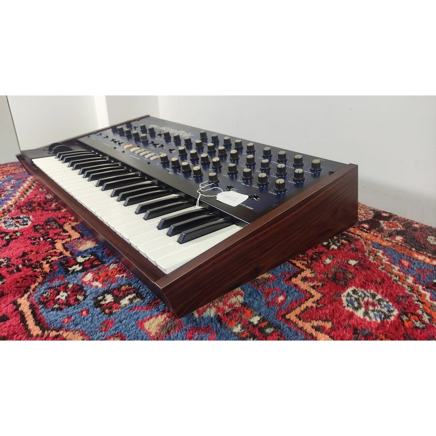 Korg Mono/Poly with Tubbutec MIDI