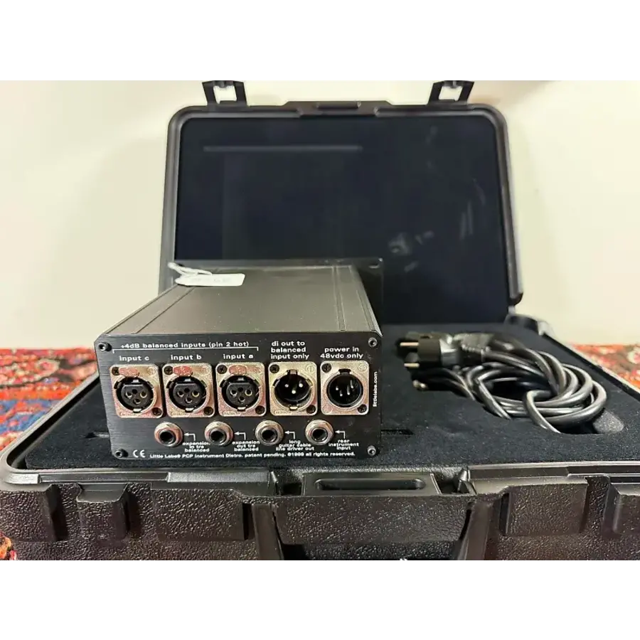 Little Labs pcp instrument distro 3.1 in flightcase w PSU