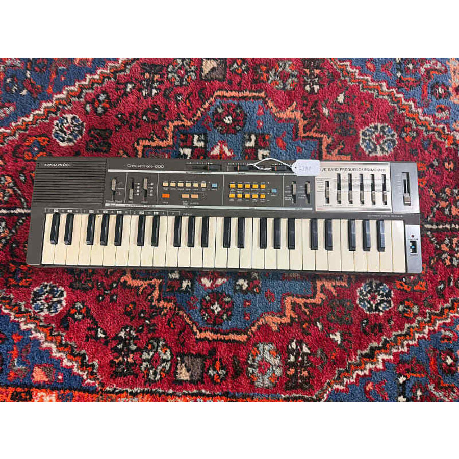 Realistic Concertmate 600