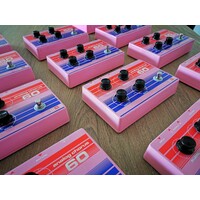 MadeOnEarth  Analog Chorus 60 Synth pedal - Limited Pink edition