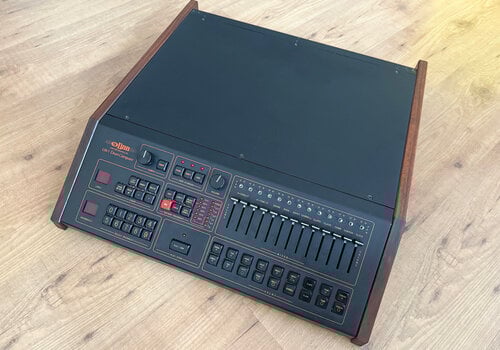 Linndrum LM-1 