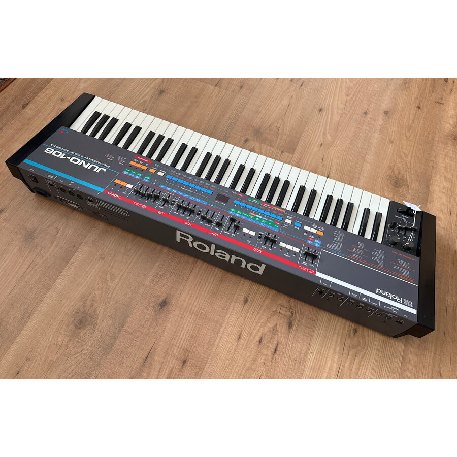 Roland Juno-106 Synthesizer with Kiwi upgrade