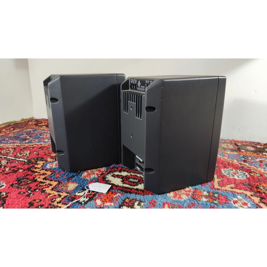 Neumann KH120 pair w/ boxes