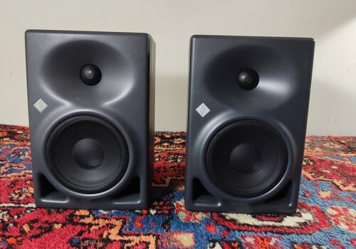 Neumann KH120 pair w/ boxes 