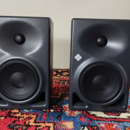 Neumann KH120 pair w/ boxes  Neumann KH120 pair w/ boxes