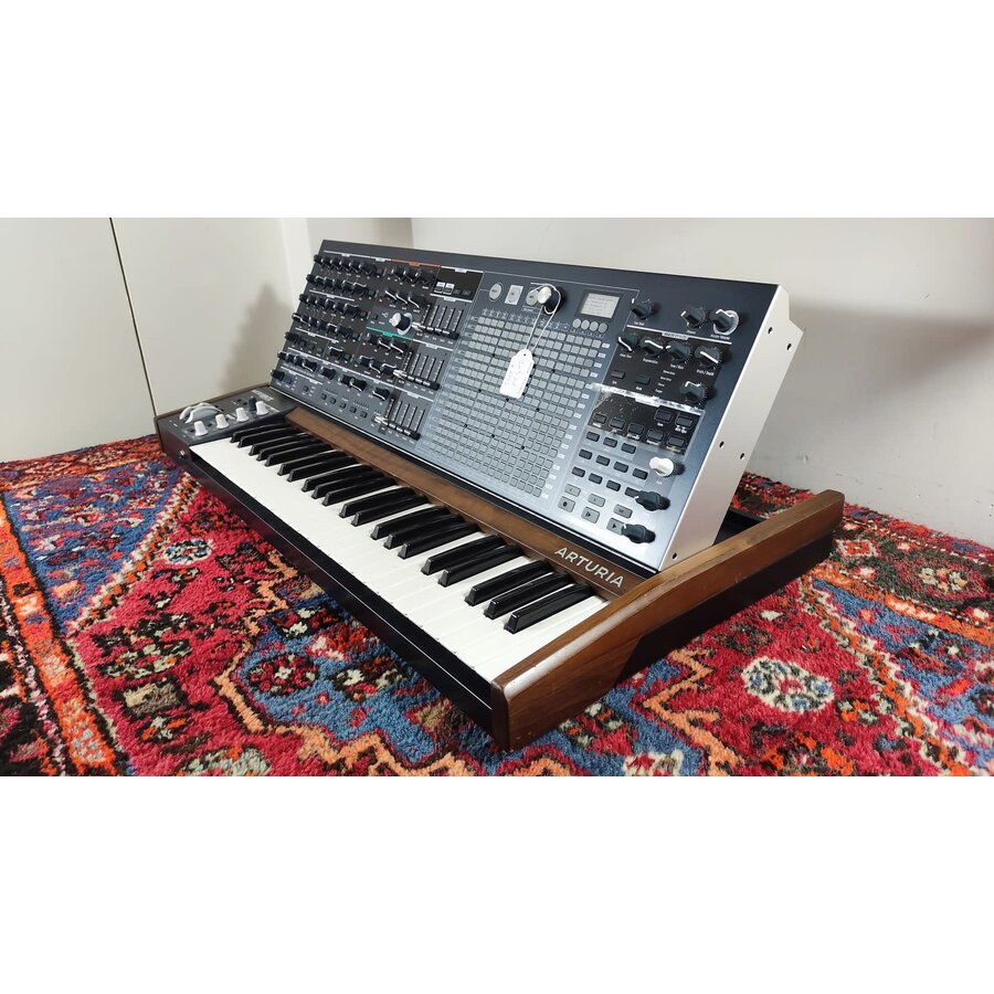 Arturia Matrixbrute (boxed)