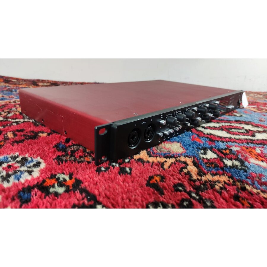 Focusrite Scarlet Octopre, with box