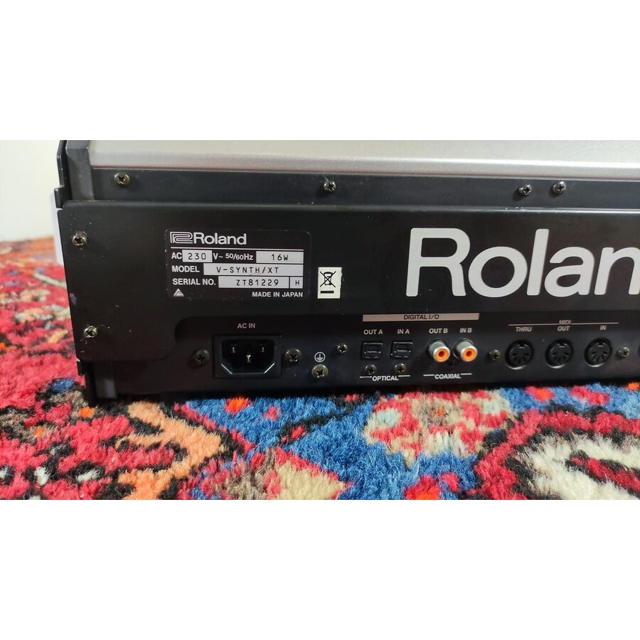Roland V-Synth XT