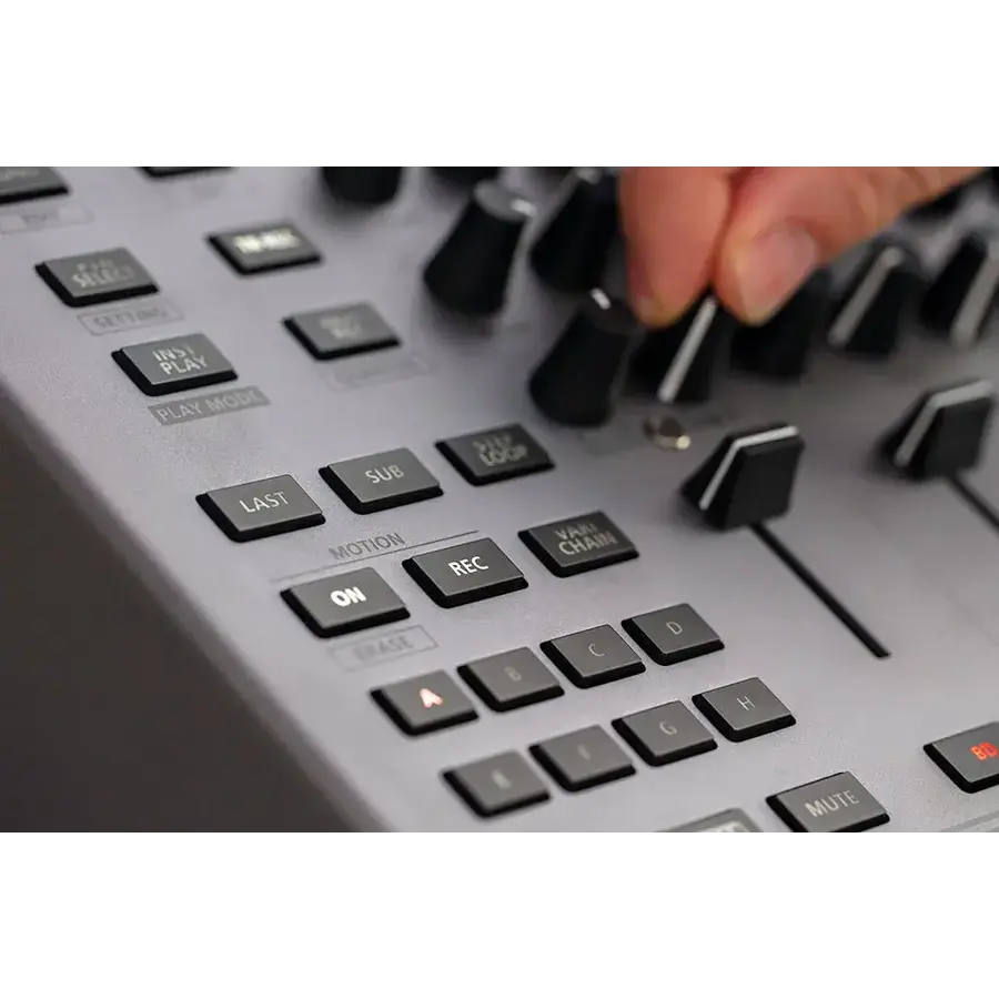 Roland TR-1000 Rhythm Creator